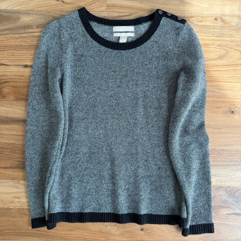 Banana Republic Black and Gray Crew Neck Sweater